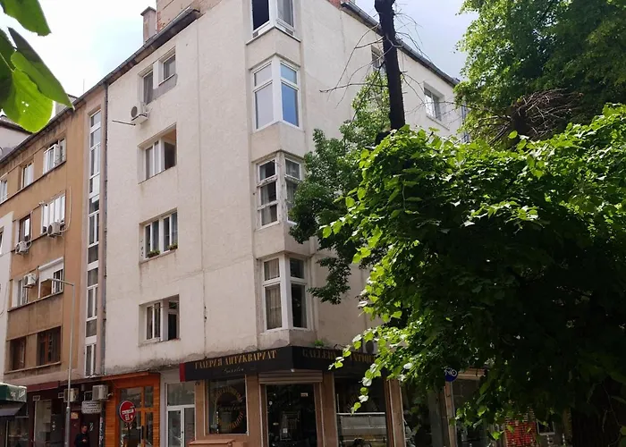 Top Center Apartment Next To Vitosha Boulevard