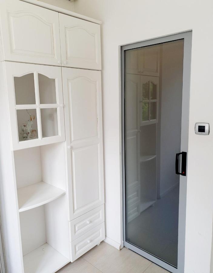 Center Next To Vitosha Boulevard Apartment Sofia