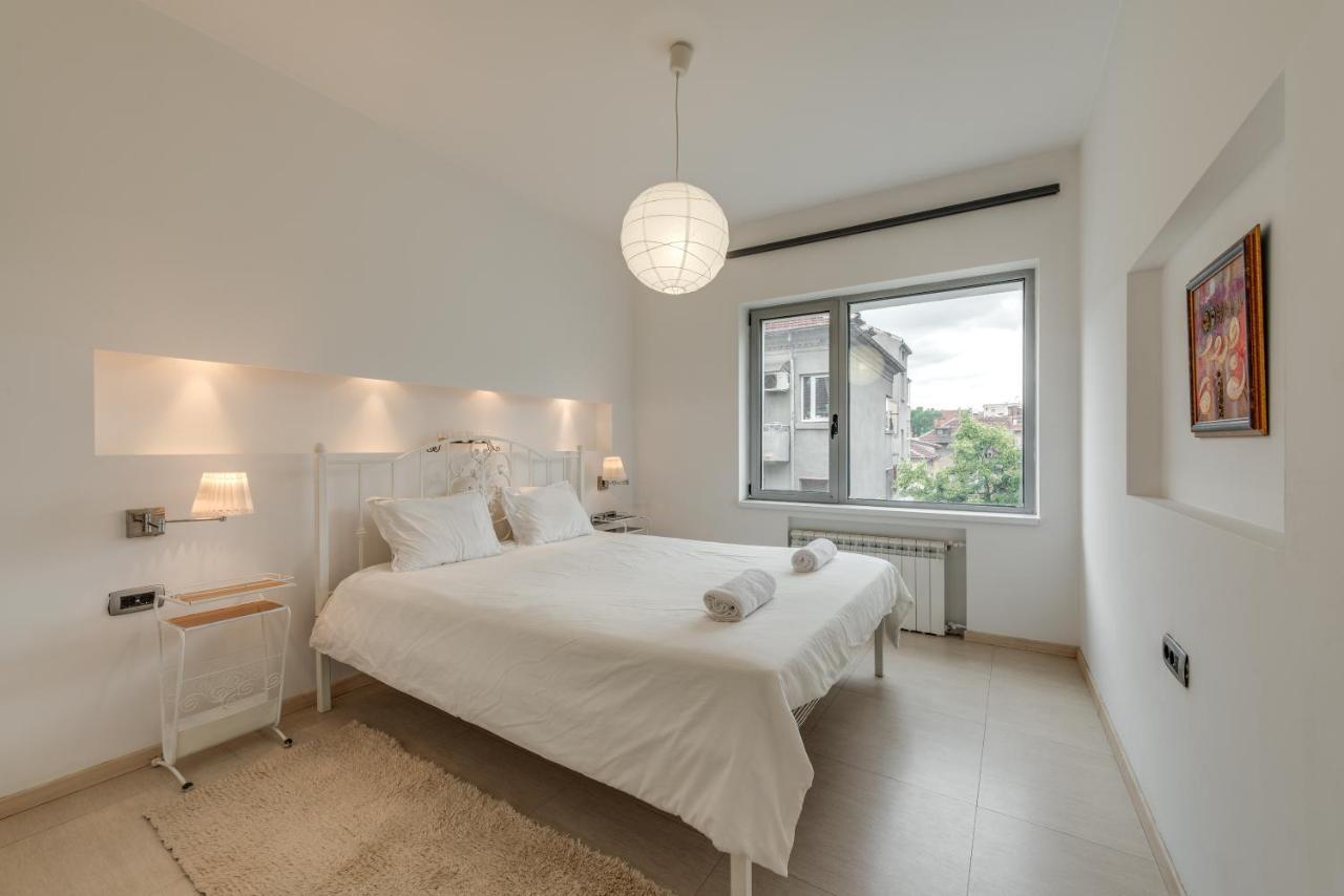 Center Next To Vitosha Boulevard Apartment Sofia